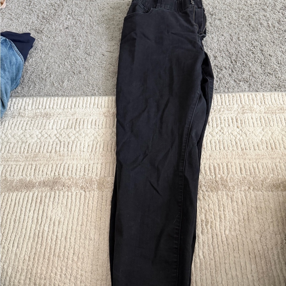 Arula Dark Straight/ Skinny jeans